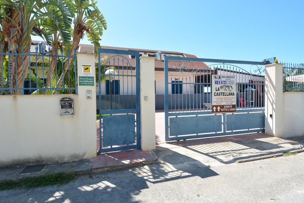 B&B La Castellana Marina di Ragusa Bagian luar foto