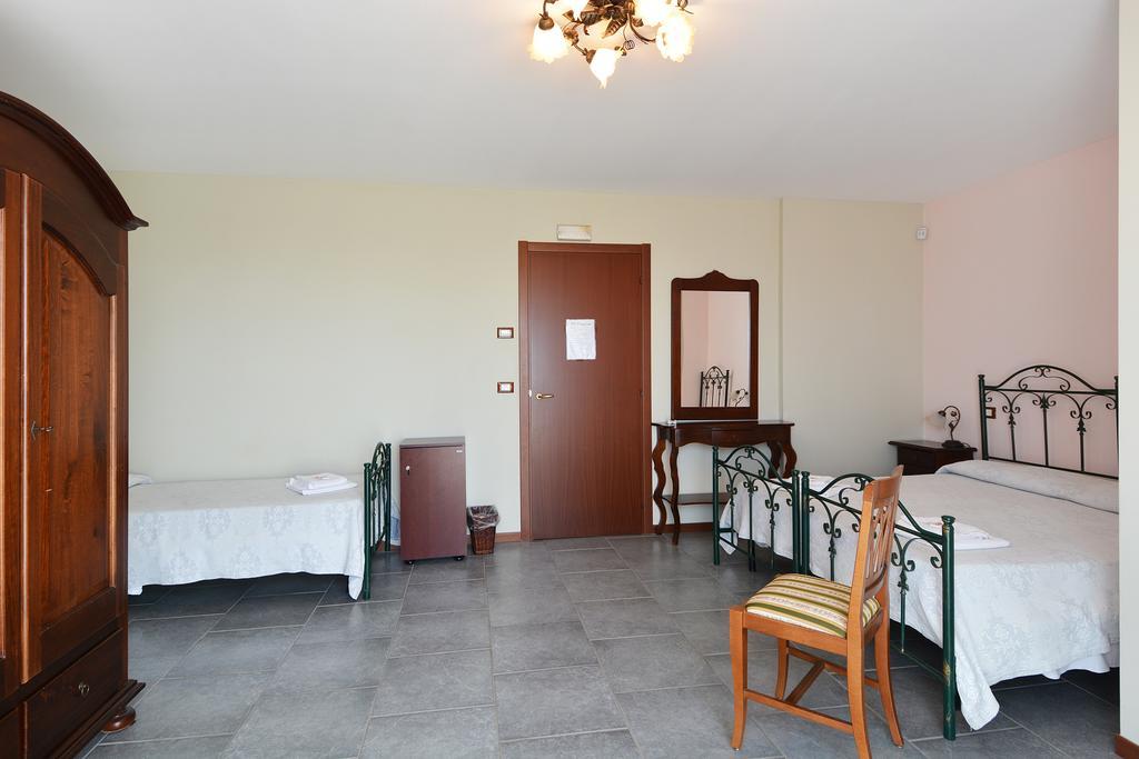 B&B La Castellana Marina di Ragusa Bagian luar foto