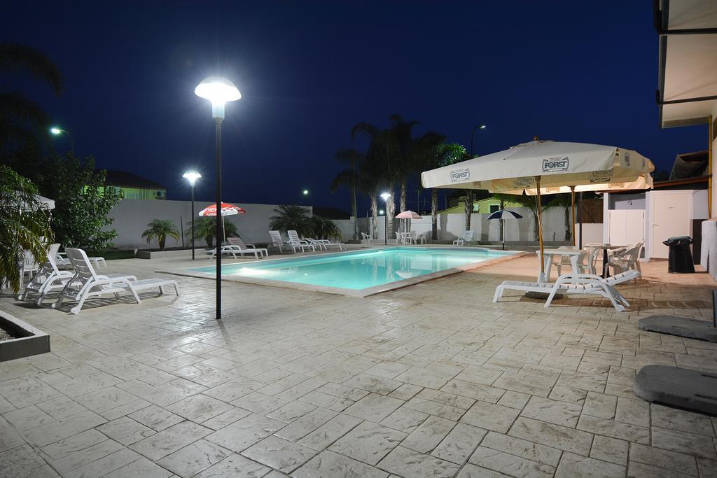B&B La Castellana Marina di Ragusa Bagian luar foto