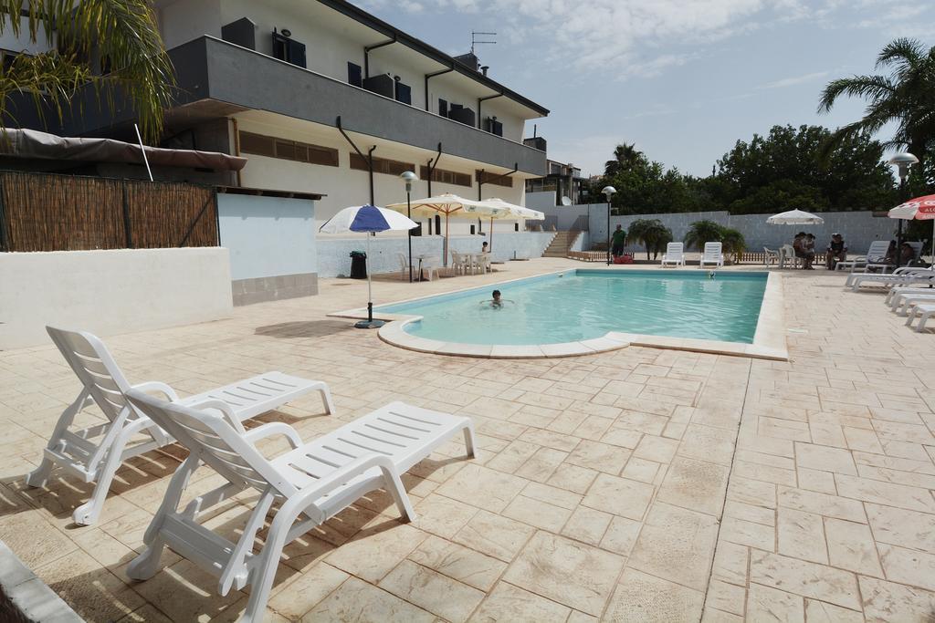 B&B La Castellana Marina di Ragusa Bagian luar foto